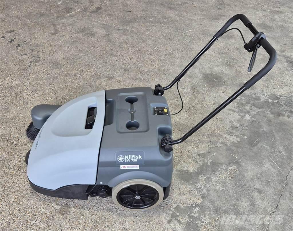 Nilfisk SW 750 Mašine za čišćenje