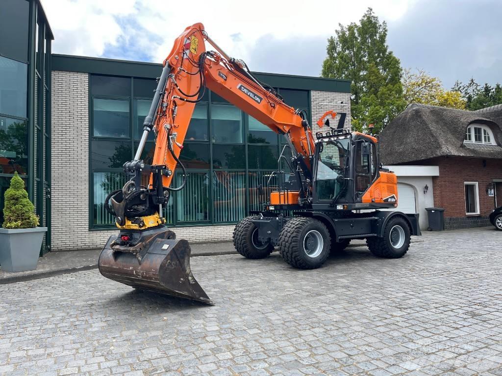 Develon DX 160 W-7 Bageri točkaši