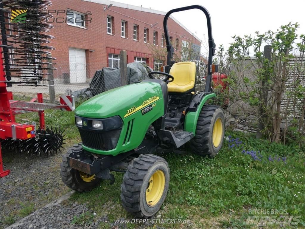 John Deere 2320 Manji traktori