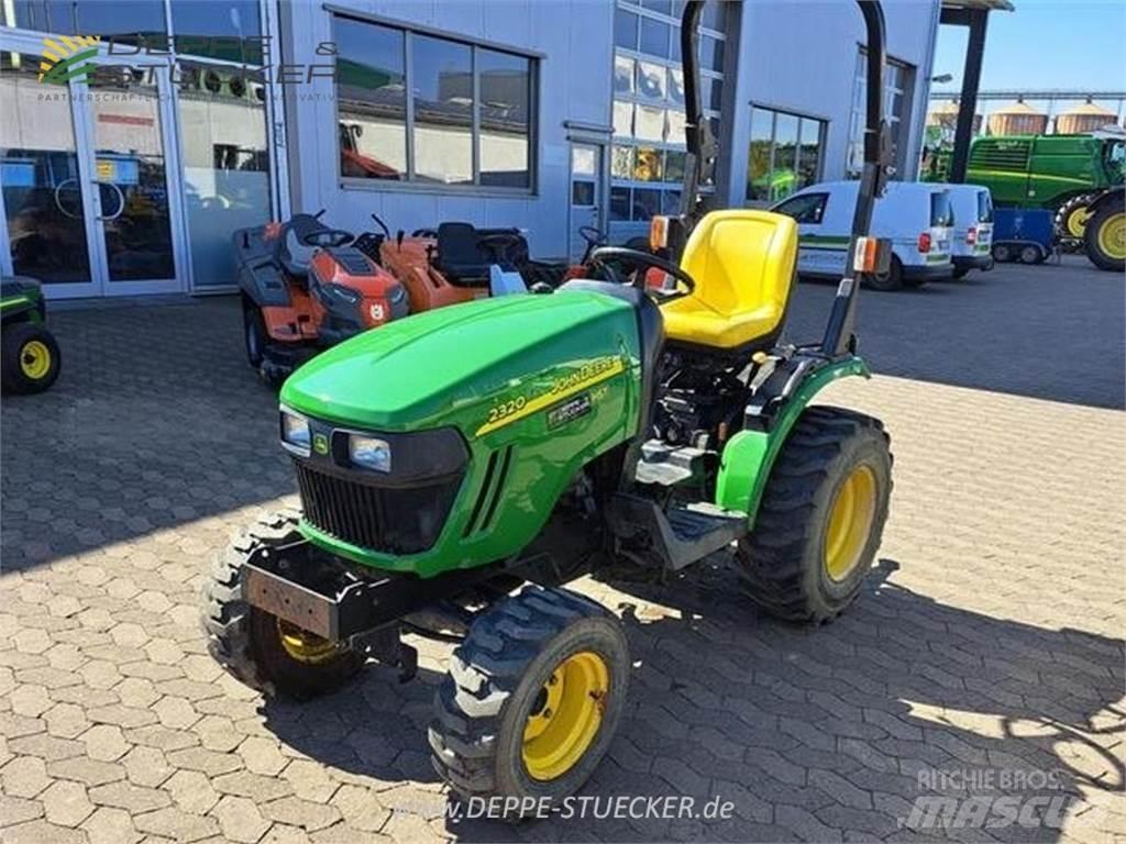 John Deere 2320 Manji traktori