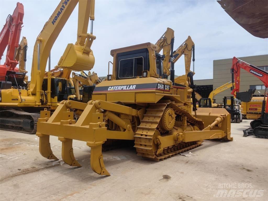 CAT D 6 R Buldožeri guseničari