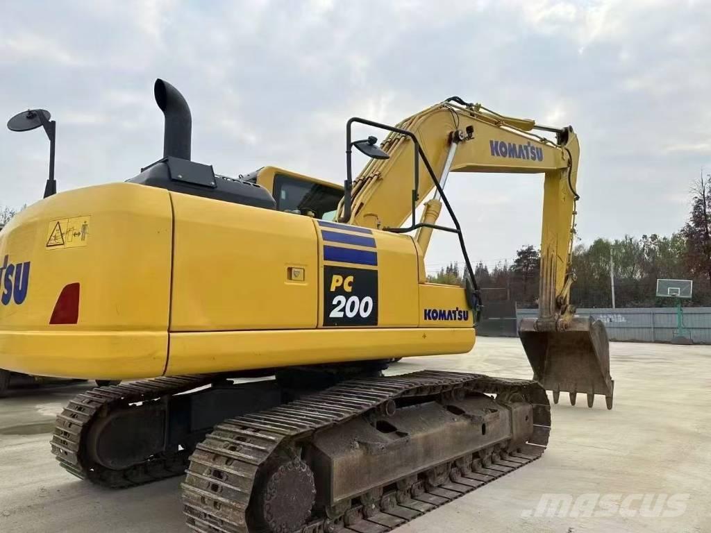 Komatsu PC 200 Bageri guseničari