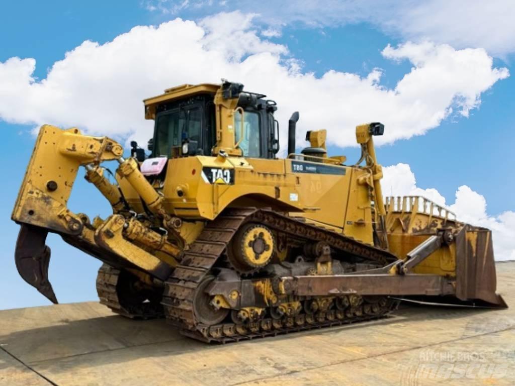 CAT D 8 T Buldožeri guseničari