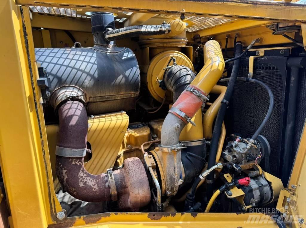 CAT D 8 T Buldožeri guseničari
