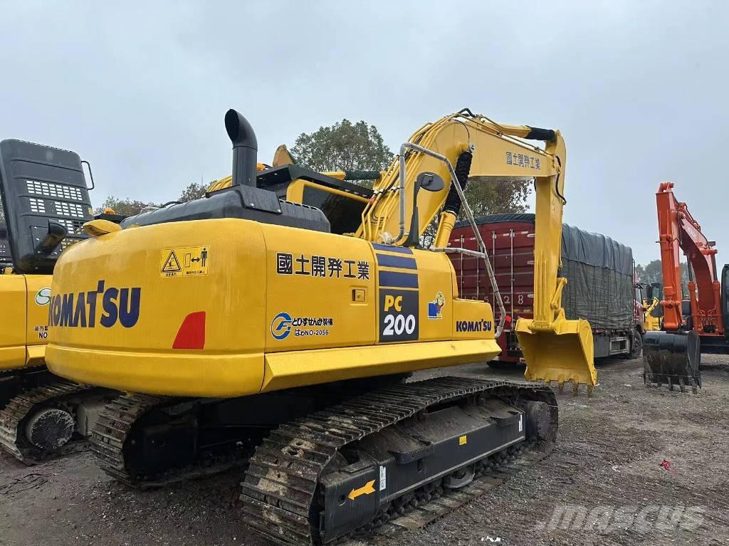 Komatsu PC 200 Bageri guseničari