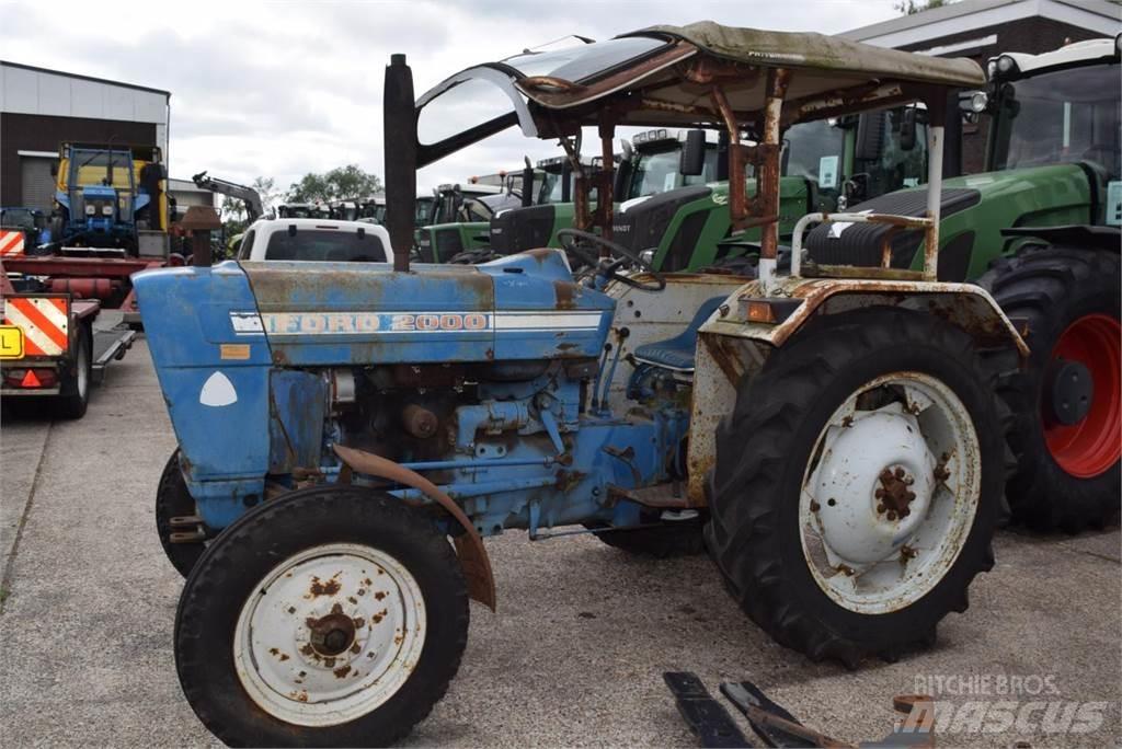 Ford 2000 Traktori