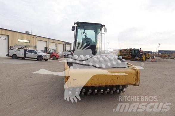 CAT CP-573E Valjci sa jednim bubnjem