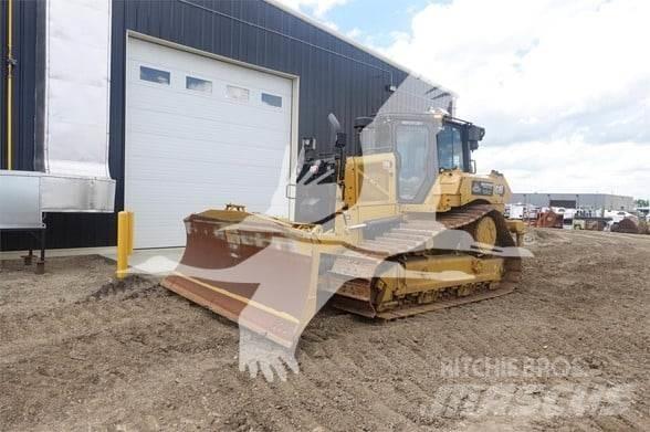 CAT D6 LGP Buldožeri guseničari