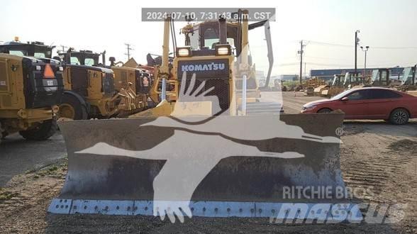 Komatsu D65PX Buldožeri guseničari