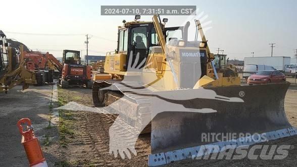Komatsu D65PX Buldožeri guseničari