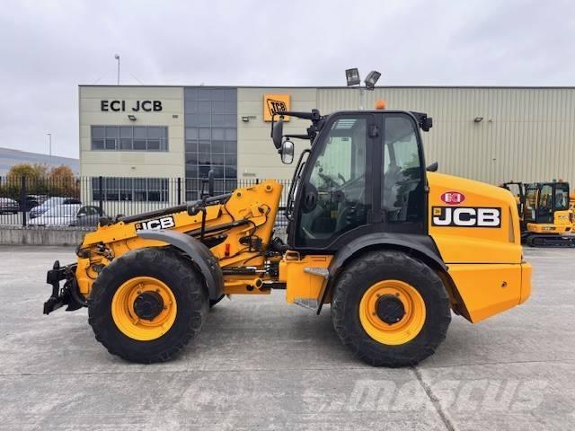 JCB TM 320 S Poljoprivredni teleskopski utovarivači
