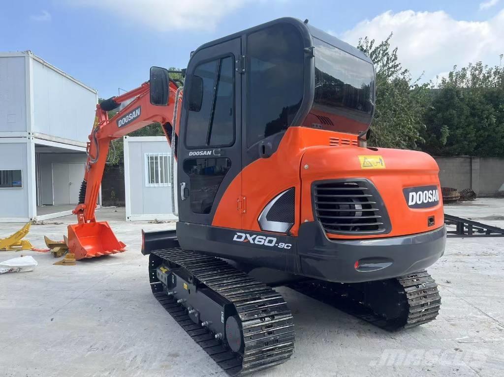 Doosan DX 60-9 C Bageri guseničari