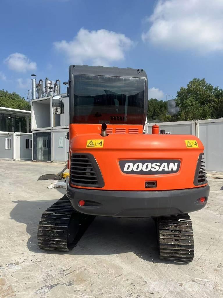 Doosan DX 60-9 C Bageri guseničari