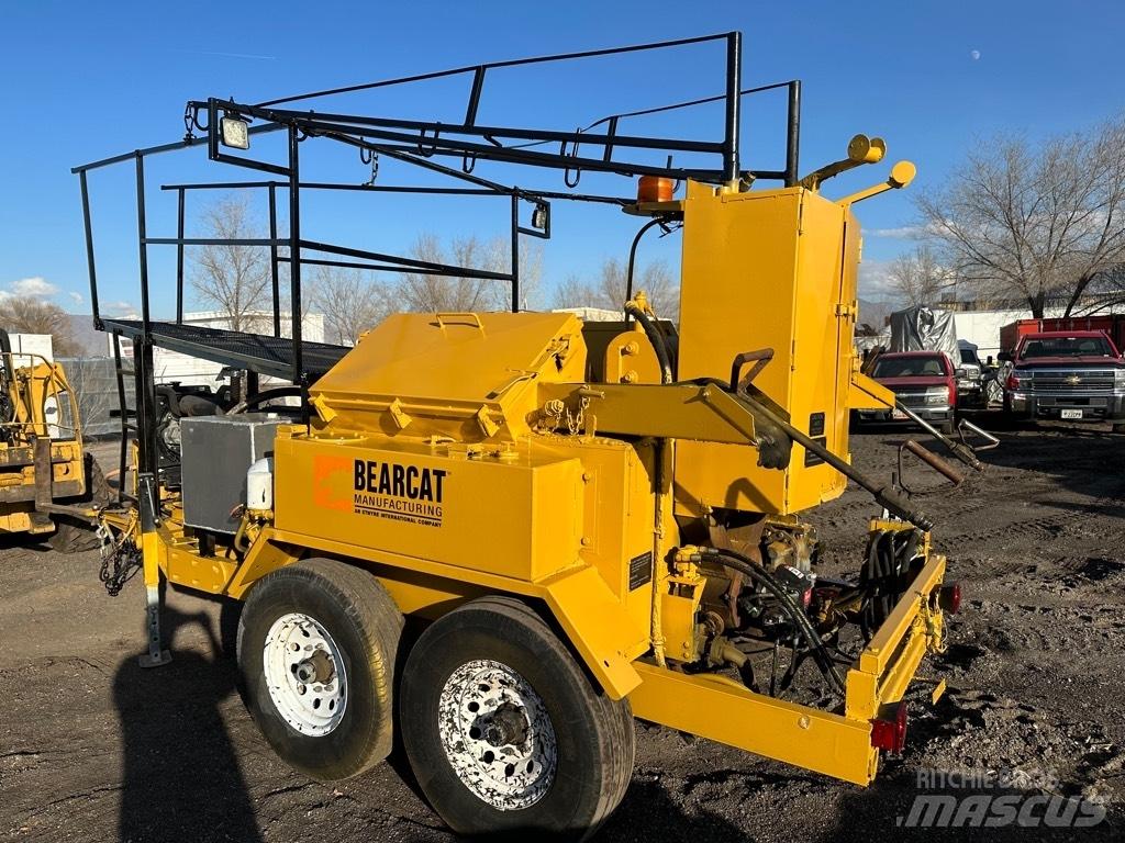Etnyre Bearcat 250D Polovne bitumen prskalice