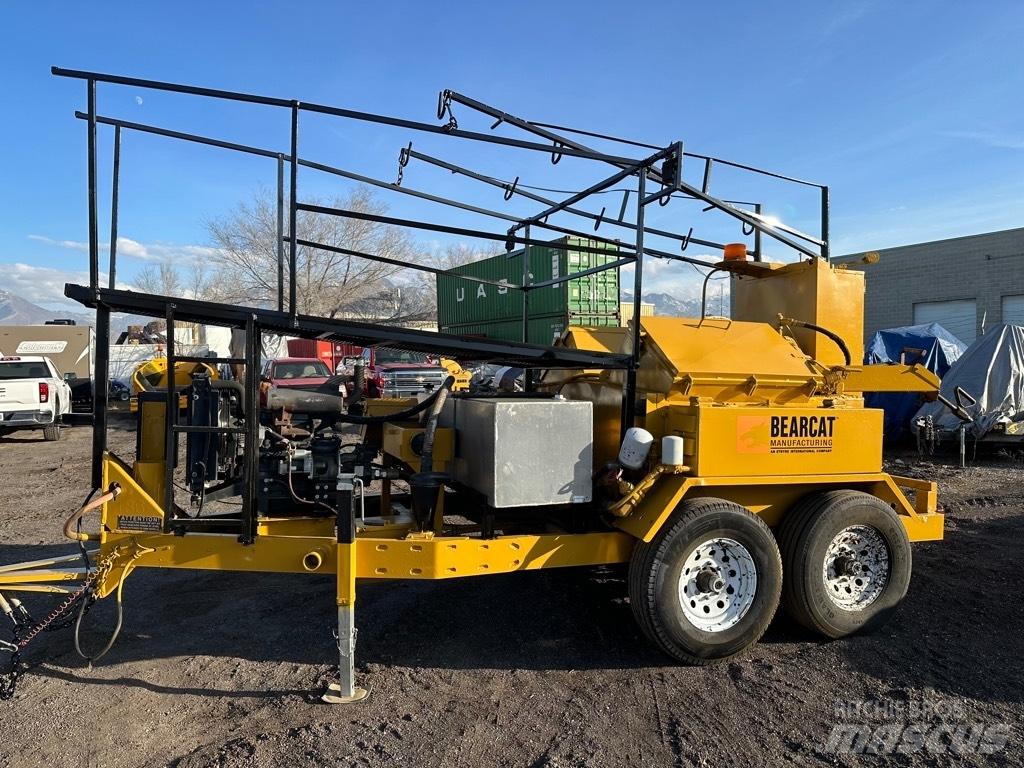 Etnyre Bearcat 250D Polovne bitumen prskalice