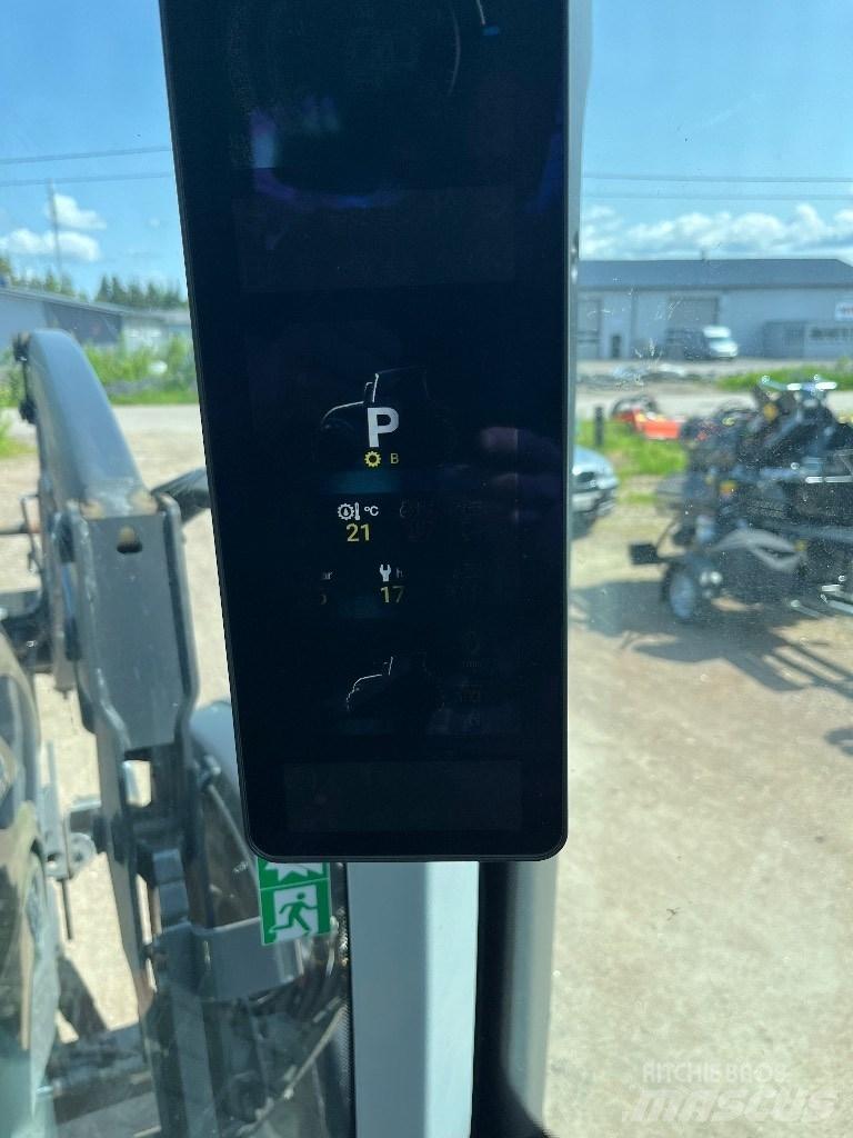 Valtra T 145 Traktori