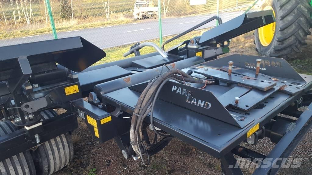 Parkland 443 Prese/balirke za četvrtaste bale