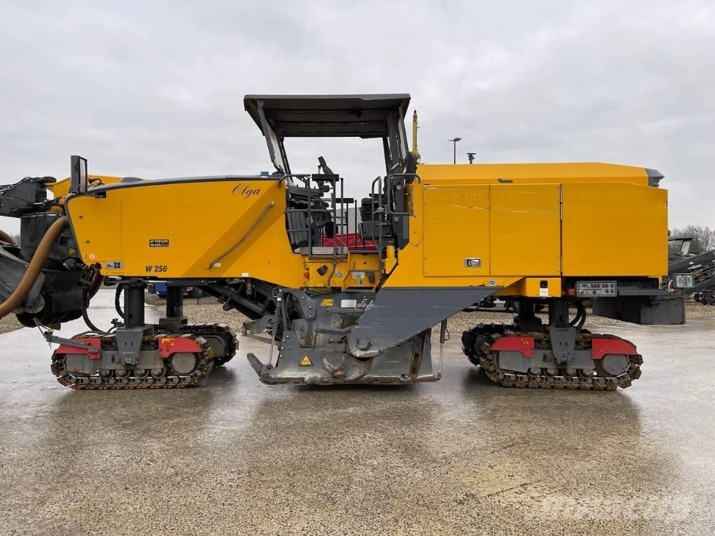 Wirtgen W250 Freze za asfalt