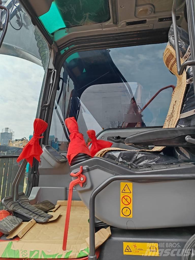 Volvo EC 140 Midi bageri 7t – 12t