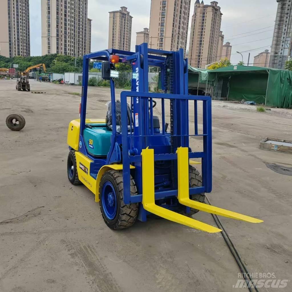 Komatsu FD 30 T-17 Dizelski viljuškari