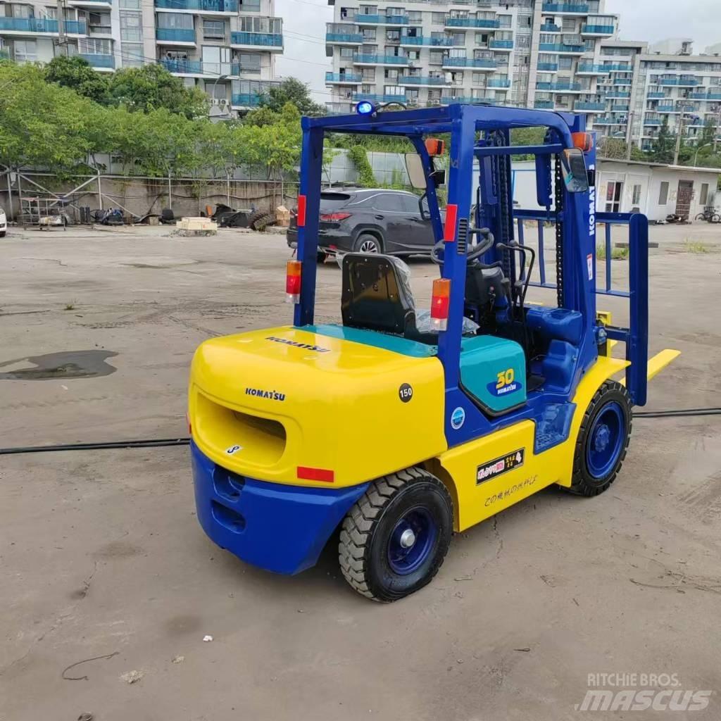 Komatsu FD 30 T-17 Dizelski viljuškari