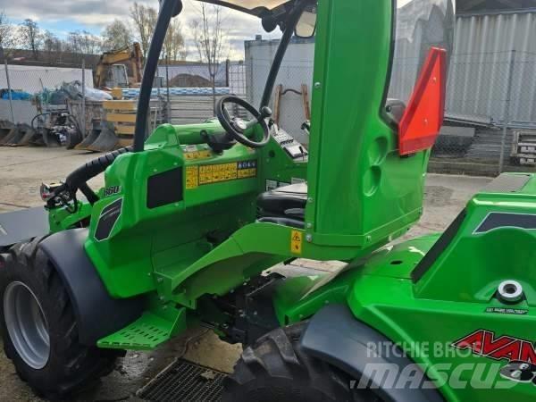 Avant 860 i Skid steer mini utovarivači