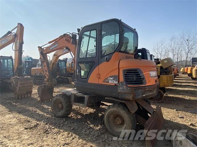 Doosan DX60W Bageri guseničari