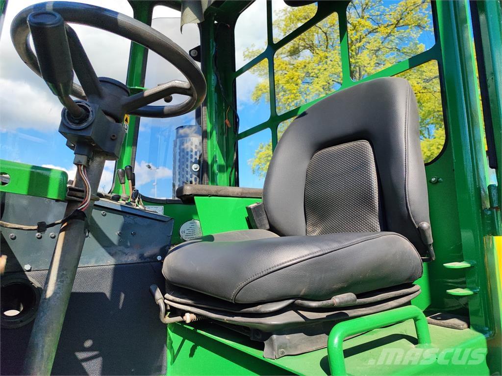 Combilift C4000 Viljuškari sa 4-stranskim dohvatom