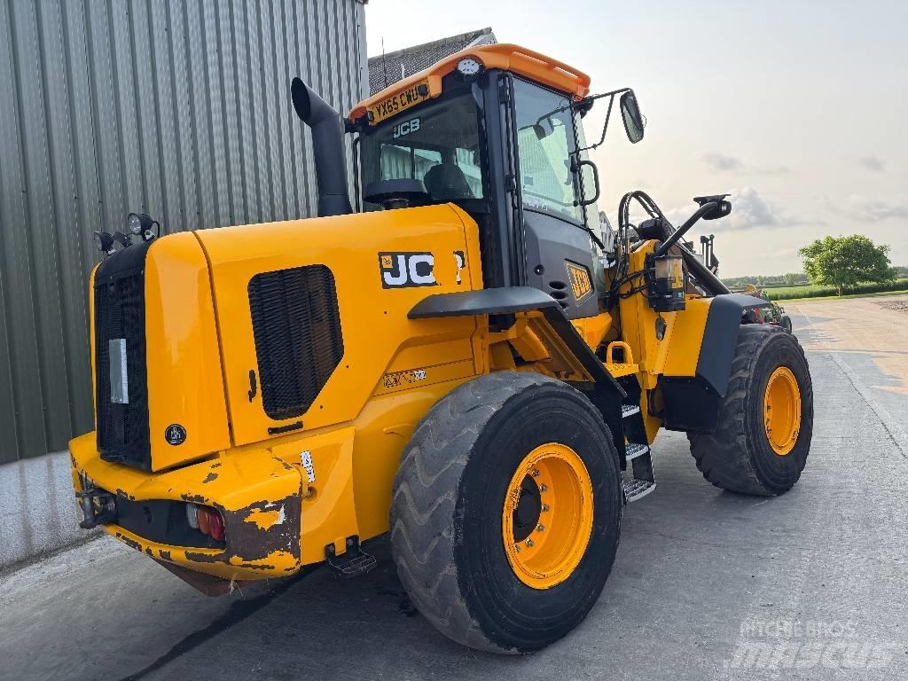 JCB 437 HT Agri Višenamenski utovarivači