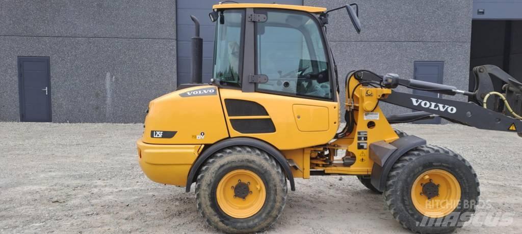 Volvo L 25 F Utovarivači na točkove