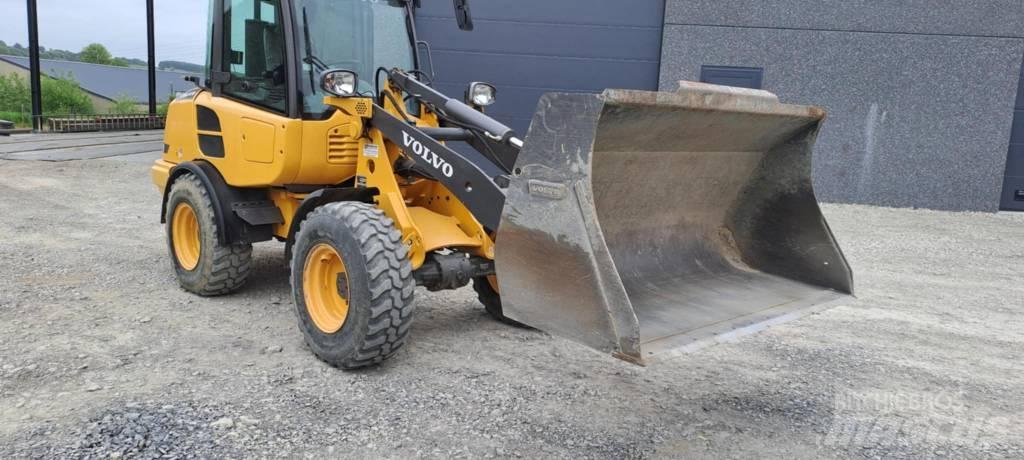 Volvo L 25 F Utovarivači na točkove