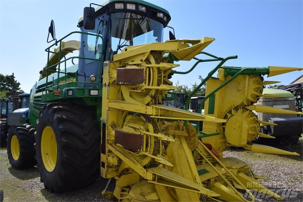 John Deere 7400 Mašine za stočnu hranu sa sopstvenim pogonom