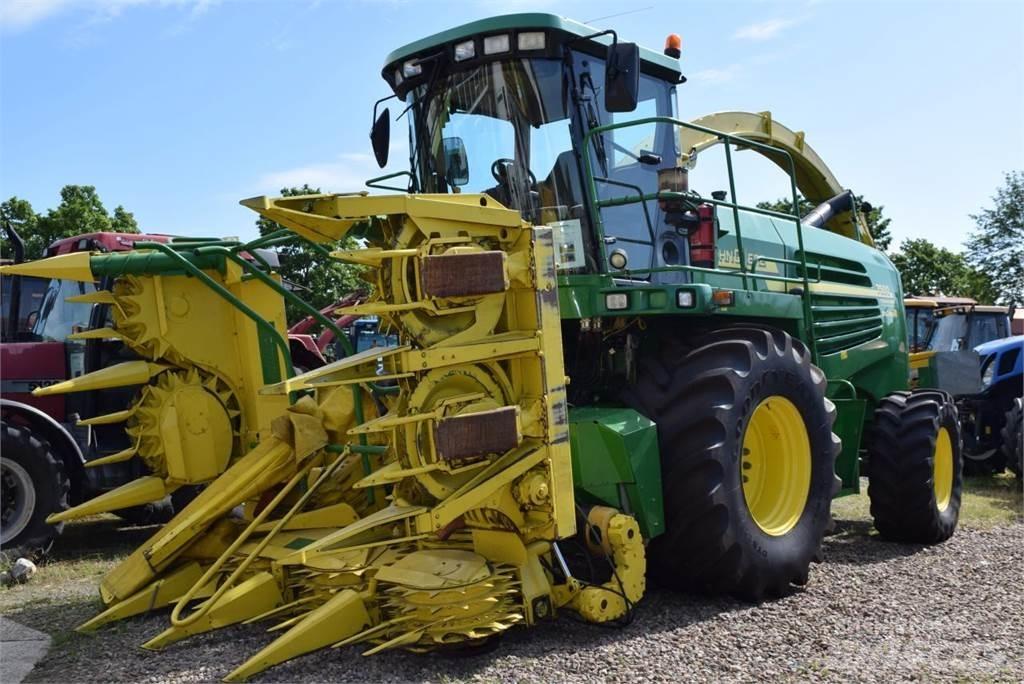 John Deere 7400 Mašine za stočnu hranu sa sopstvenim pogonom