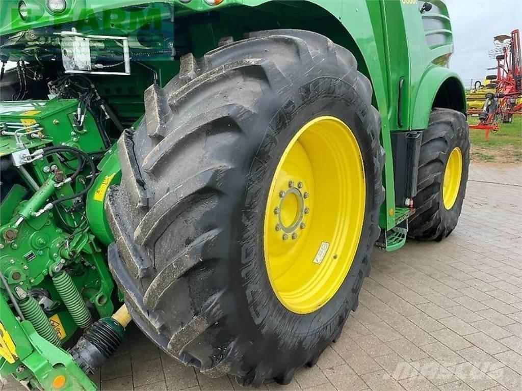 John Deere 8600 Mašine za stočnu hranu sa sopstvenim pogonom