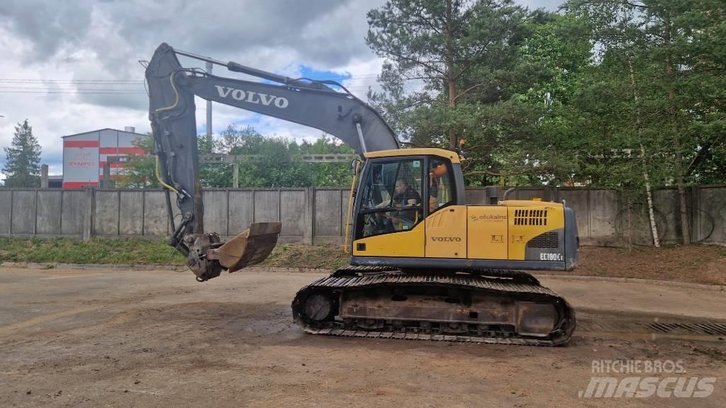 Volvo EC180CL Bageri guseničari