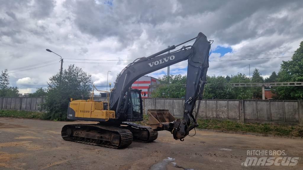 Volvo EC180CL Bageri guseničari