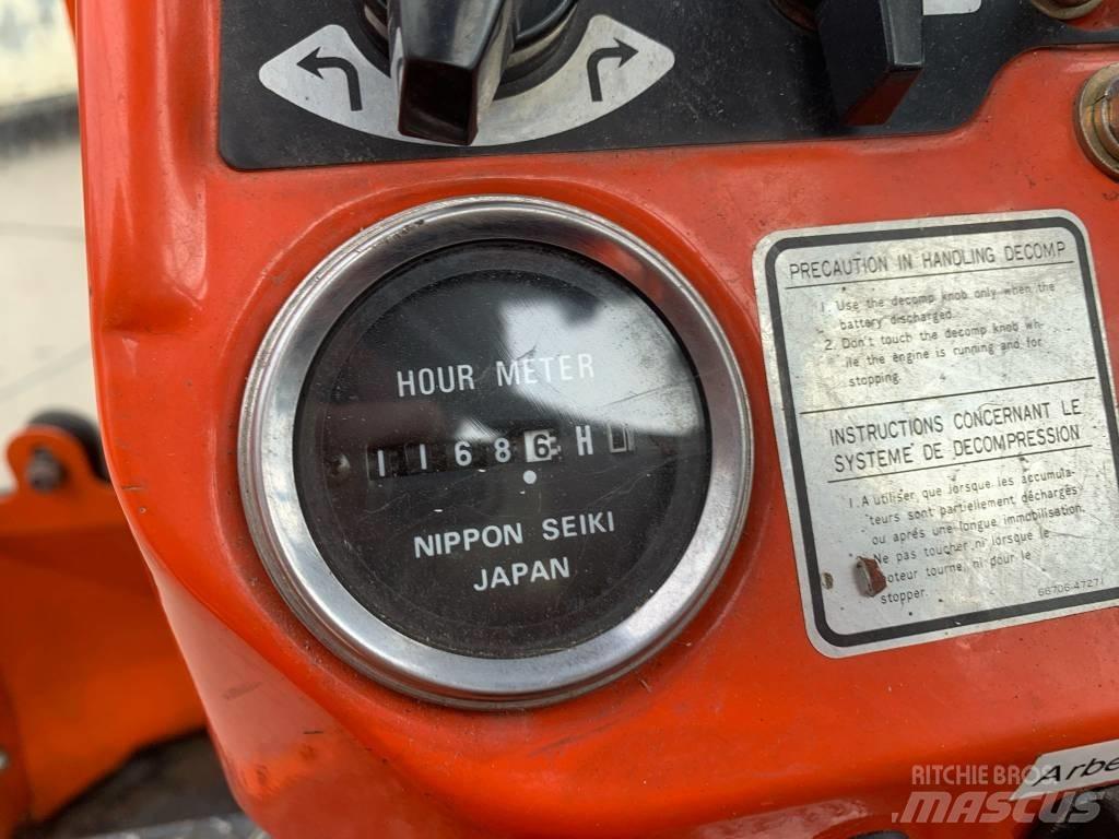 Kubota B 4200 Traktori