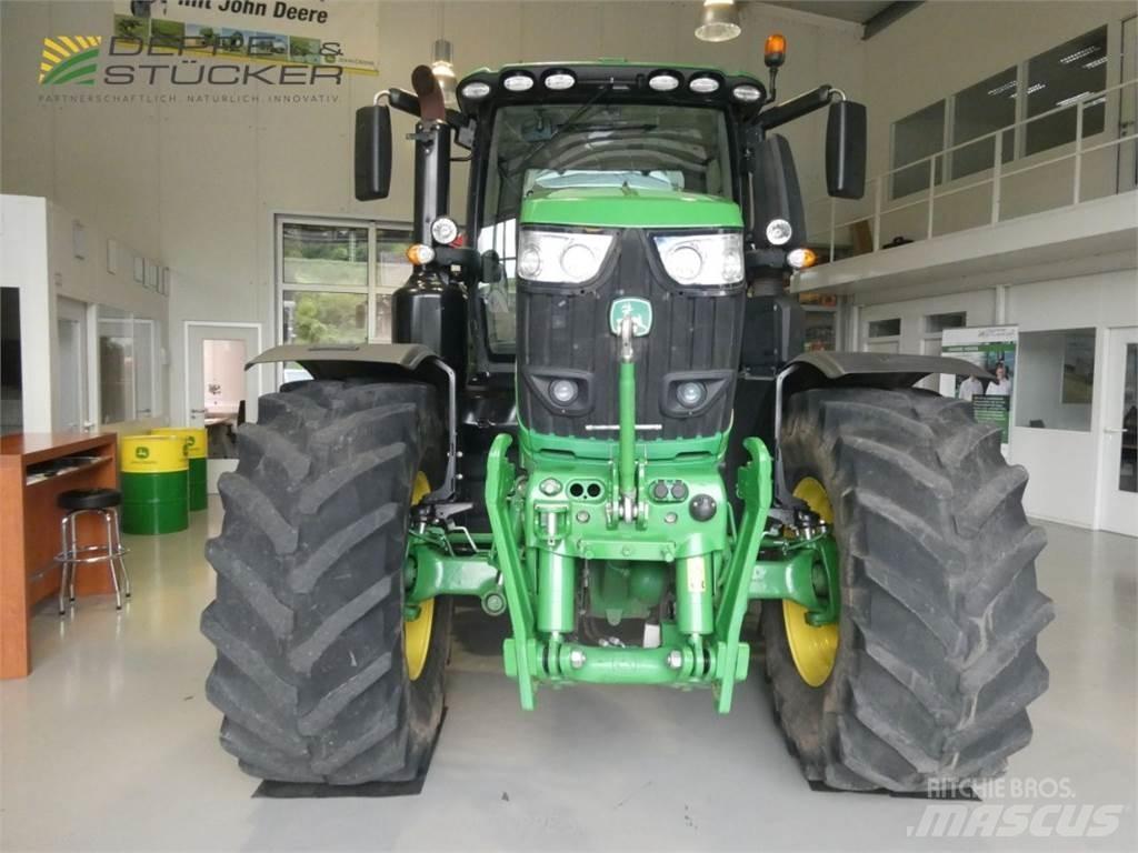 John Deere 6250R Traktori