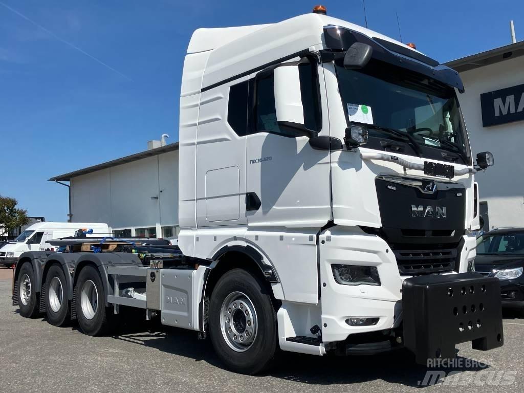 MAN TGX 35.520 Rol kiper kamioni sa kukom za podizanje tereta