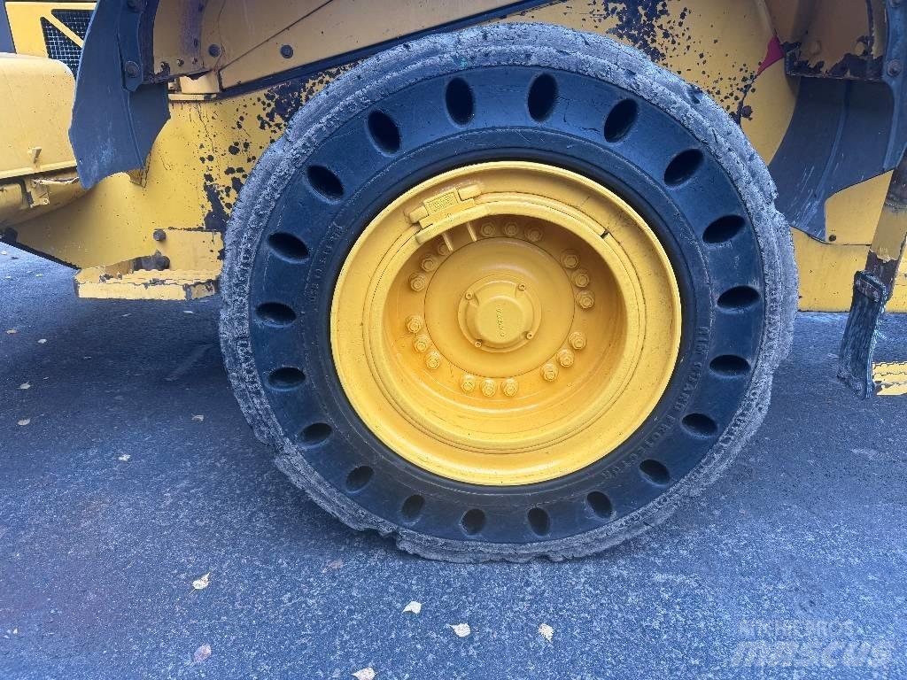 Volvo L 120 F Utovarivači na točkove