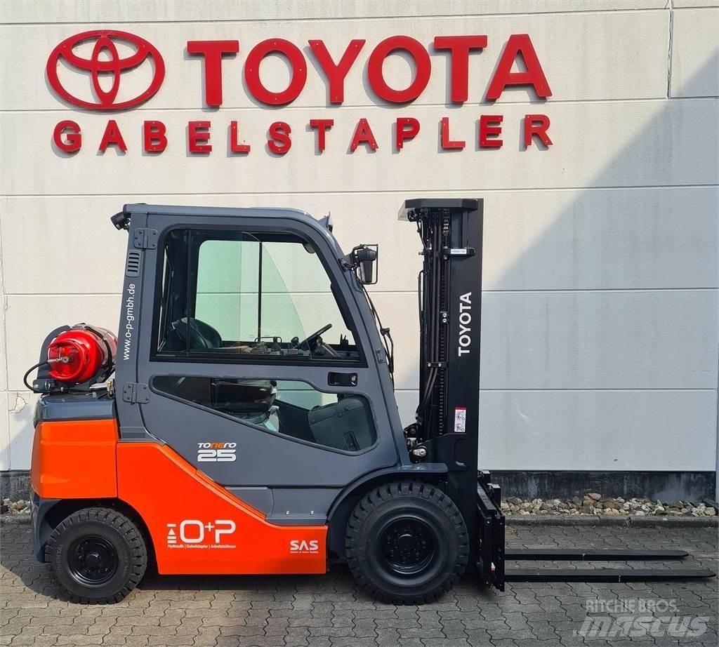 Toyota 02-8FGF25 Plinski viljuškari