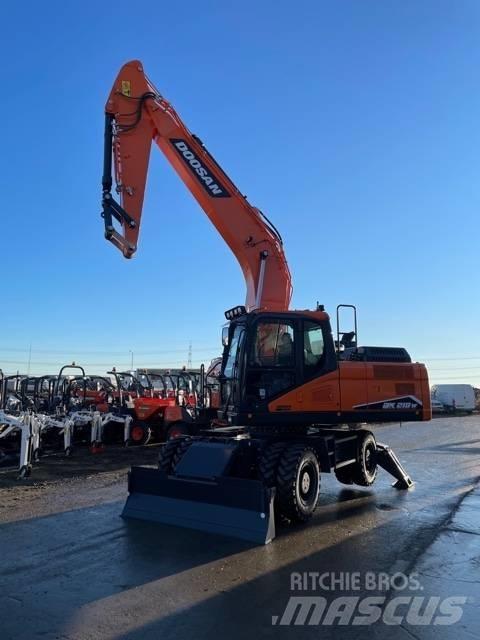 Doosan DX210W-7 Bageri točkaši