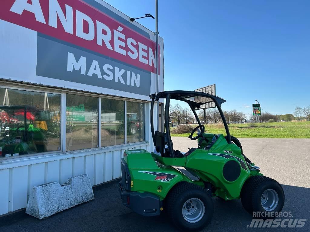 Avant 528 Skid steer mini utovarivači