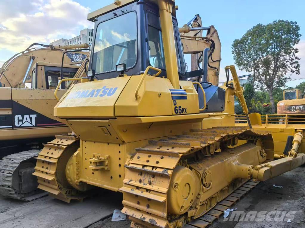 Komatsu D 65 PX-12 Buldožeri guseničari