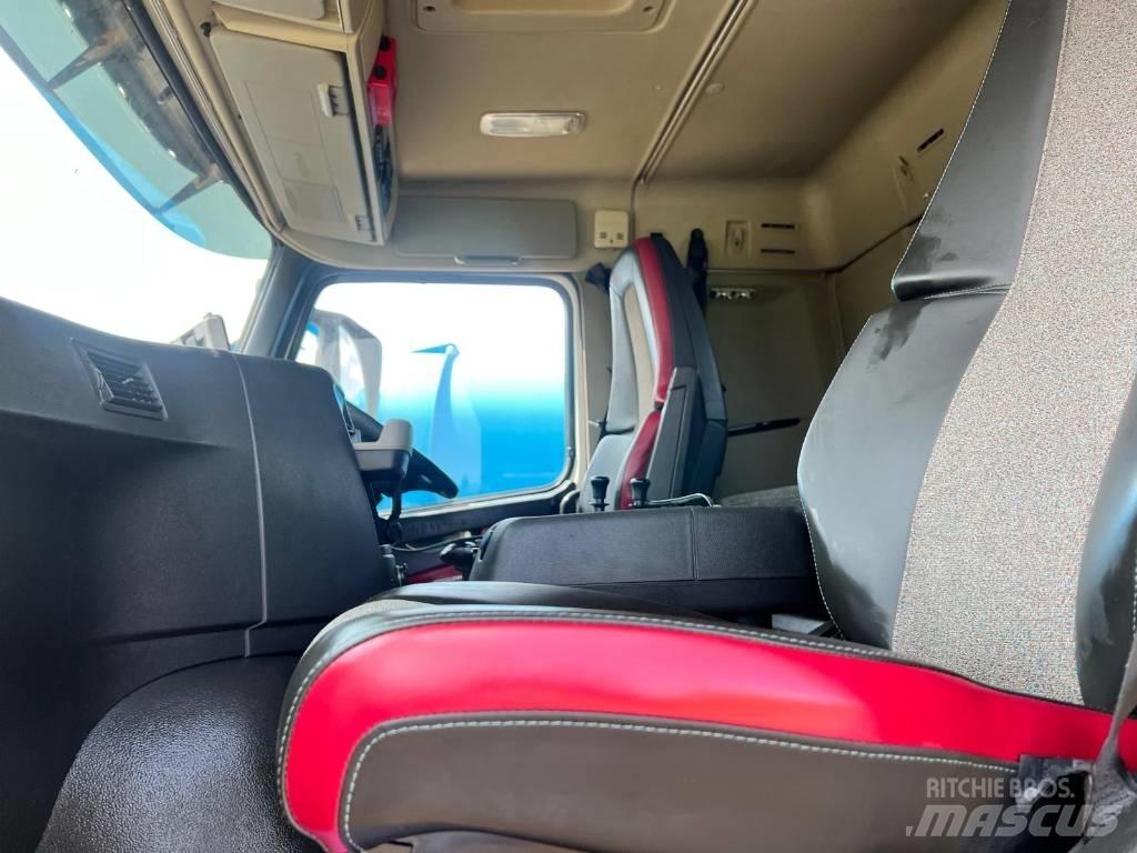 Volvo FM 500 Rol kiper kamioni sa kukom za podizanje tereta
