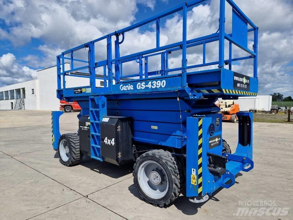 Genie GS 4390  RZ111 Makazaste platforme