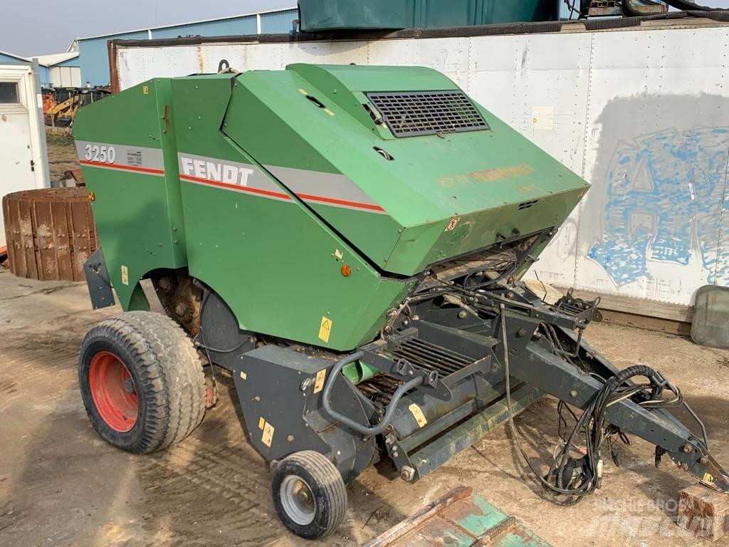 Fendt 3250 Prese/balirke za rolo bale