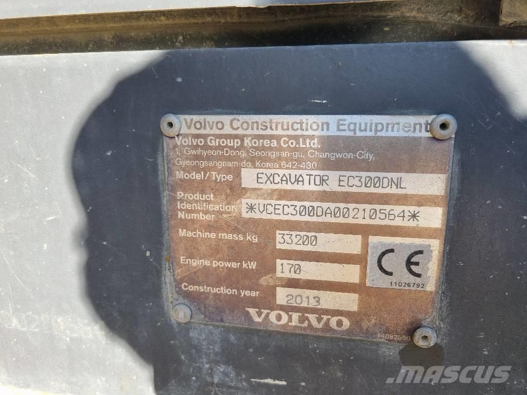 Volvo EC300DNL Bageri guseničari