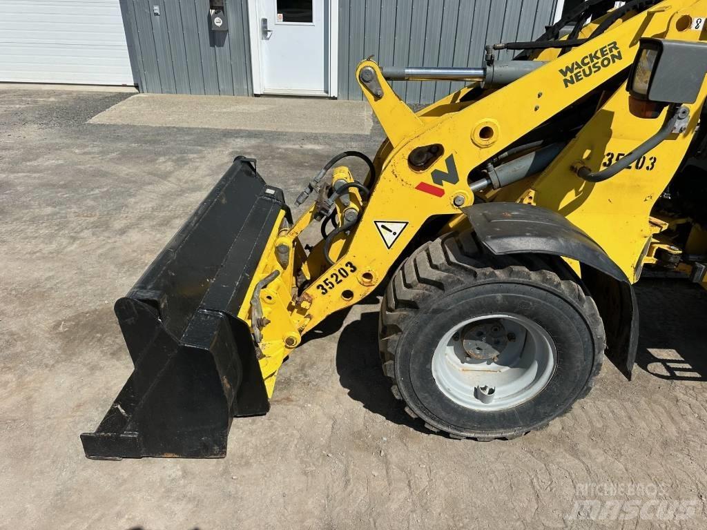 Wacker Neuson WL 30 Utovarivači na točkove