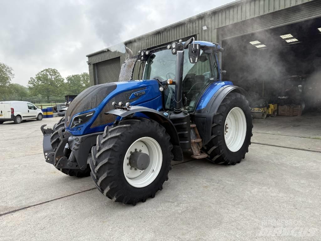 Valtra T 234 Versu Traktori